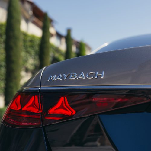 Deutsch:
Mercedes-Maybach S 680
smaragdgrün/mojavsilber
Leder Exklusiv Nappa Maybach macchiatobeige / bronzebraun pearl
Mercedes-Maybach S 680 | Energieverbrauch kombiniert: 11,7-11,0 l/100 km | CO₂-Emissionen kombiniert: 267-251 g/km | CO₂-Klasse: G
 
Englisch:
Mercedes-Maybach S 680
Emerald green/Mojave silver
Maybach Exclusive Nappa Leather Macchiato beige / Bonze brown pearl
Mercedes-Maybach S 680 | combined energy consumption: 11.7-11.0 l/100 km | combined CO₂ emissions: 267-251 g/km | CO₂ class: G 

Deutsch:
Mercedes-Maybach S 680
smaragdgrün/mojavsilber
Leder Exklusiv Nappa Maybach macchiatobeige / bronzebraun pearl
Mercedes-Maybach S 680 | Energieverbrauch kombiniert: 11,7-11,0 l/100 km | CO₂-Emissionen kombiniert: 267-251 g/km | CO₂-Klasse: G
 
Englisch:
Mercedes-Maybach S 680
Emerald green/Mojave silver
Maybach Exclusive Nappa Leather Macchiato beige / Bonze brown pearl
Mercedes-Maybach S 680 | combined energy consumption: 11.7-11.0 l/100 km | combined CO₂ emissions: 267-251 g/km | CO₂ class: G