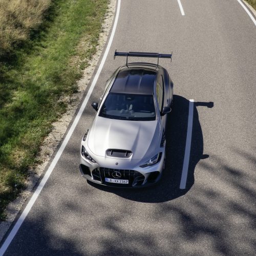 Der neue Mercedes-AMG CLE 646 Spezialanfertigung. Energieverbrauch kombiniert: 15,8l/100 km | CO₂-Emissionen kombiniert: 359 g/km | CO₂-Klasse: G Die Angaben sind vorläufig. Es liegen bislang weder bestätigte Werte von einer amtlich anerkannten Prüforganisation noch eine EG-Typgenehmigung noch eine Konformitätsbescheinigung mit amtlichen Werten vor. Abweichungen zwischen den Angaben und den amtlichen Werten sind möglich;Mercedes-AMG CLE 646 Spezialanfertigung. Energieverbrauch kombiniert: 15,8l/100 km | CO₂-Emissionen kombiniert: 359 g/km | CO₂-Klasse: G*

The all-new Mercedes-AMG CLE 646 Spezialanfertigung. Energy consumption combined: 15.1l/100 km | Combined CO₂ emissions: 359 g/km | CO₂ class: G The figures are provisional. To date, there are no confirmed figures from an officially recognised testing organisation, nor is there an EC type-approval or a certificate of conformity containing official figures. There may be discrepancies between the figures provided and the official figures.;Mercedes-AMG CLE 646 Spezialanfertigung. Energy consumption combined: 15.1l/100 km | Combined CO₂ emissions: 359 g/km | CO₂ class: G*