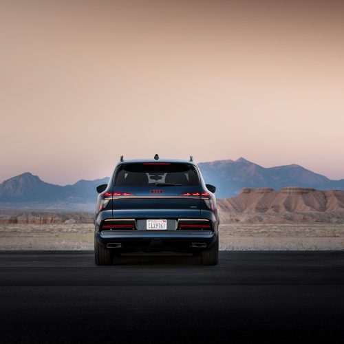 Waitomo blue metallic, outdoor static photo, exterior, rear view