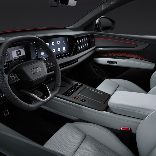Studio photo, interior, cockpit from the driver's side