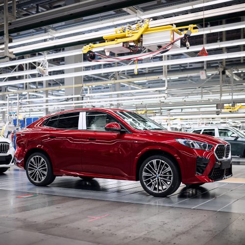 P90625135_highRes_bmw-group-plant-rege