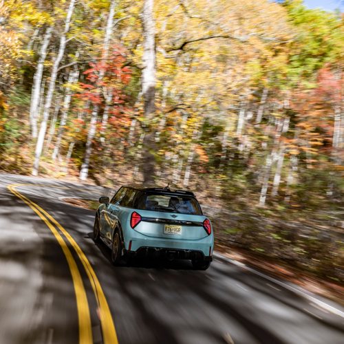 P90630298_lowRes_the-mini-john-cooper