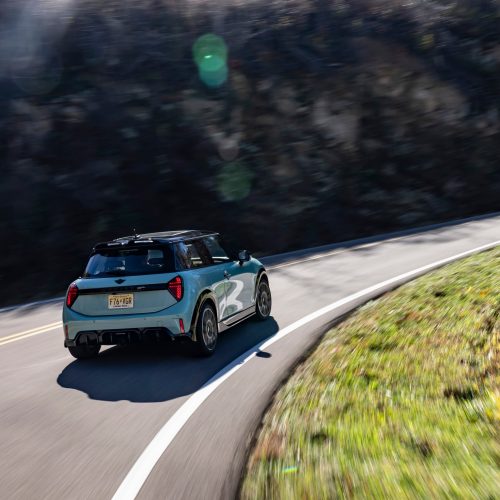 P90630299_lowRes_the-mini-john-cooper