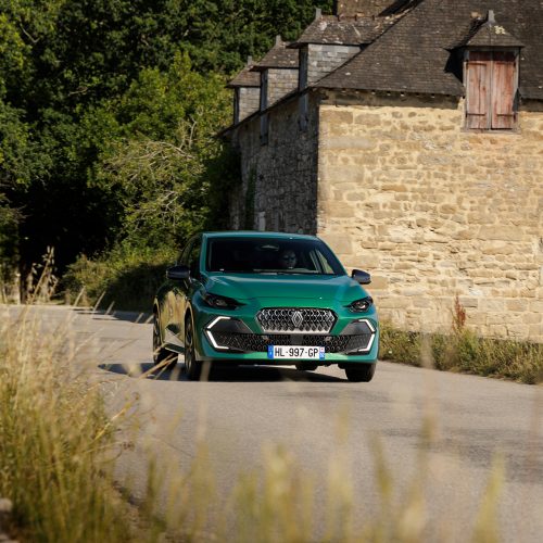 Renault-Clio-brilliert-bei-Reichweiten-Challenge