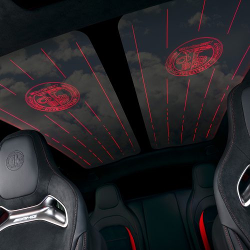 Die Schaltzentrale der Performance: das Interieur des neuen Mercedes-AMG GT 4-Türer Coupés 

The control centre of performance: the interior of the new Mercedes-AMG GT 4-door Coupé