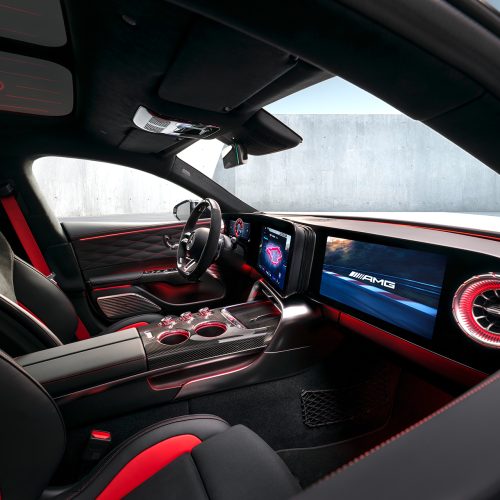 Die Schaltzentrale der Performance: das Interieur des neuen Mercedes-AMG GT 4-Türer Coupés 

The control centre of performance: the interior of the new Mercedes-AMG GT 4-door Coupé